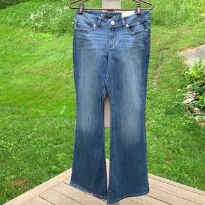LC Lauren Conrad Flare Jeans Size 8S 🆕 With Tags